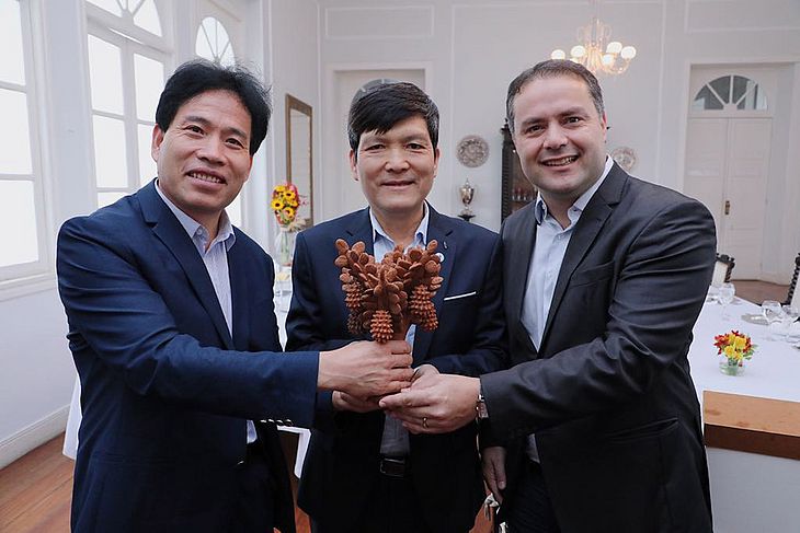 Grupo chinês anuncia investimento em Alagoas